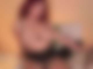 candyy-bella's Live Sex Cam Show