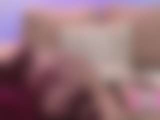 candyy-bella's Live Sex Cam Show
