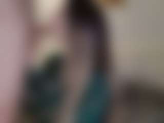 Live cam show with EliseAndFrank - Eating Pussy on Dare Cams
