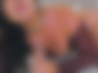 Live cam show with Georgina Reyes - Red Hair Lush on Milfs Live