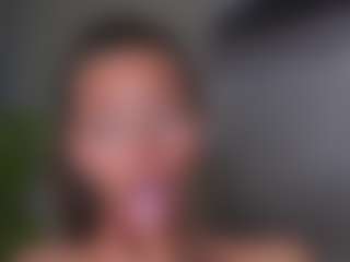 Live cam show with MoireHarbold - Nonnude on milfzrlive.com
