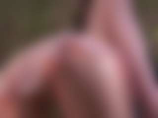 Live cam show with MoireHarbold - Thin on CamwithHer