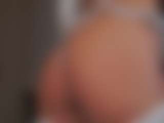 Live cam show with MoireHarbold - Joi on Cam Slut