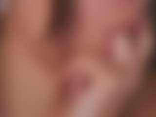Live cam show with MoireHarbold - Thin on TeamSkeetLive