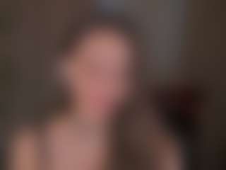 Live cam show with MoireHarbold - Thin on Lustler
