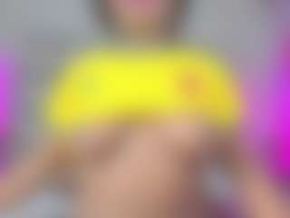 Live cam show with mia-peyton - Striptease on Dolls Live