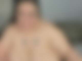 EmilyLarge's Live Sex Cam Show