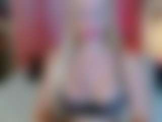 EVA-ROSS6 MILF webcam performer live streaming