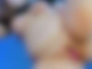 Live cam show with AshleyJonse - Fingering on SquirtSoMuch
