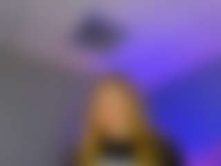 Live cam show with AshleyJonse - Bikini on CamwithHer