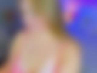 Live cam show with AshleyJonse - Blonde Hair on SmokeAndPoke