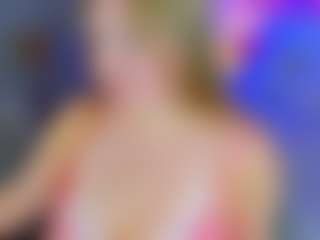 Live cam show with AshleyJonse - Average on Latina Girls