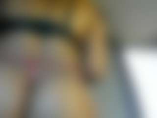 Xia-Ebonyts's Live Sex Cam Show