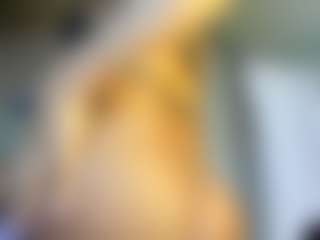 Xia-Ebonyts's Live Sex Cam Show