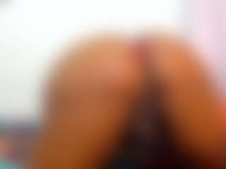Xia-Ebonyts's Live Sex Cam Show