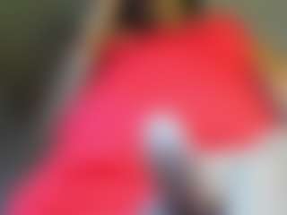Live cam show with Xia-Ebonyts - White on Camsoda | colombia