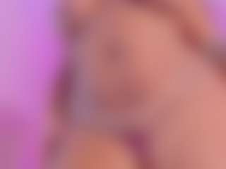 tatii-moon's Live Sex Cam Show