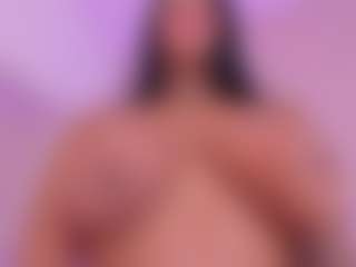 tatii-moon's Live Sex Cam Show