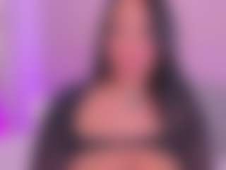 Live cam show with tatii-moon - Natural on madthumbs
