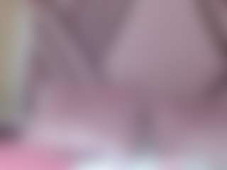 Live cam show with aiilynsmiith - Petite on Fling VIP Chat