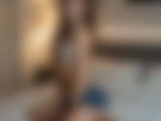 Averysluts's Live Sex Cam Show