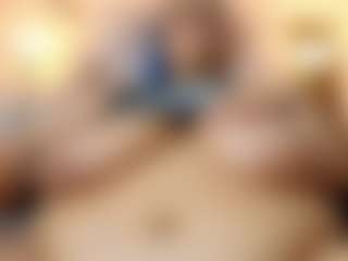 Live cam show with Ana - Belly on LiveSexCams6
