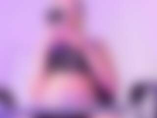 Live cam show with LorenHills - Gape on Camsoda