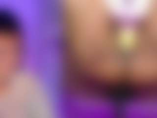 Live cam show with Mhia-Rey - Butt Plug on madthumbs
