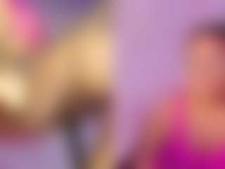 Live cam show with Mhia-Rey - Cowgirl on camtv