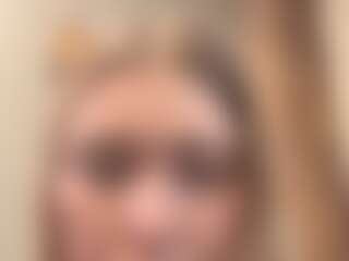Live cam show with TheLittleBambii - Spinthewheel on MyBangCams