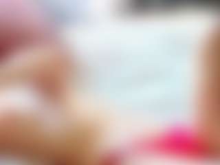 Live cam show with CweneBarritt - Fingering on milfzrlive.com