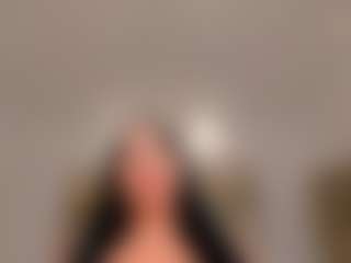 LeahLombardi's Live Sex Cam Show