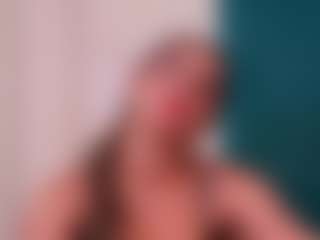 Live cam show with LucyLexton - Joi on Camming Site