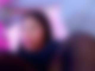 Live cam show with YesyHills - Cute on Hubzter Live