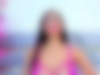 Live cam show with YesyHills - Petite Teen (18+) on Camsoda