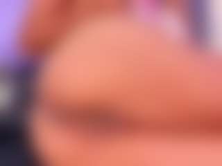 YesyHills's Live Sex Cam Show