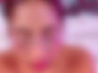 YesyHills's Live Sex Cam Show