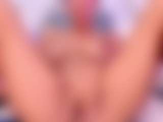 YesyHills's Live Sex Cam Show