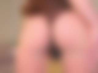 Live cam show with EdythGuy - Upskirt on Uber Horny