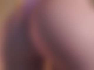Live cam show with EdythGuy - Upskirt on Camsoda