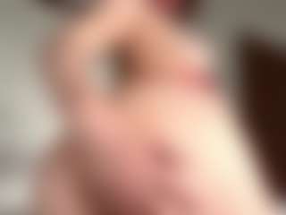 Live cam show with EdythGuy - Upskirt on Adult Interactions