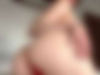 Live cam show with EdythGuy - Upskirt on Pornisteam.com