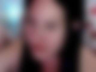 Live cam show with Bellastar84 - Green Eyes on Camsoda