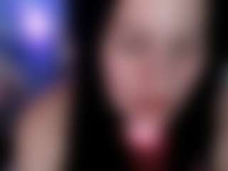 Live cam show with Bellastar84 - Joi on friskycurves.com