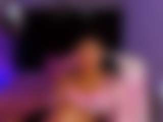 Live cam show with kileyHot - Orgasm on CamwithHer