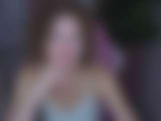 Live cam show with Wanda - Green Eyes on Gym Cam Girls