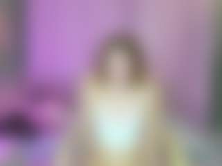 Live cam show with Wanda - Body Massage on Camsoda