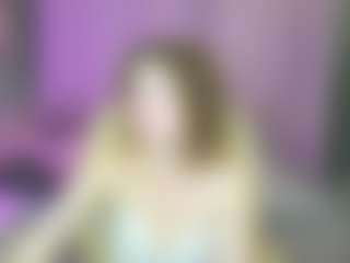 Live cam show with Wanda - Body Massage on slutload