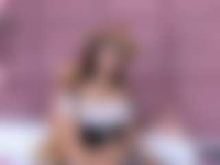 Live cam show with Amy - Normal on Camsoda