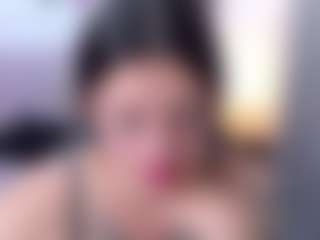 Live cam show with lucia-21 - Thin on SinfulBabes